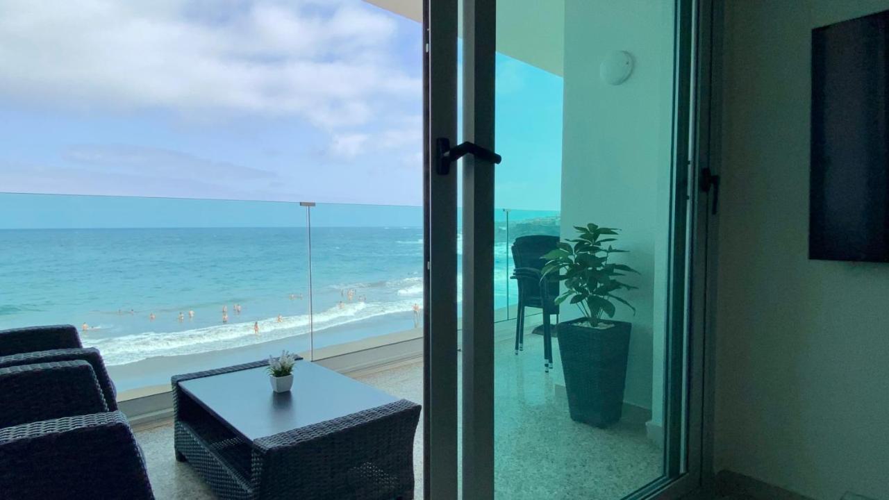 Hermoso Edificio Frente Al Mar Con Gran Terraza Y Hermosas Vistas Las Palmas de Gran Canaria Exterior photo